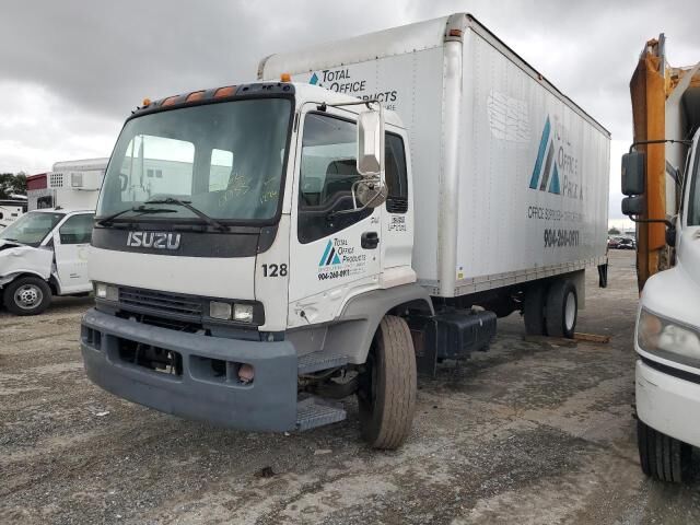 Isuzu T7F