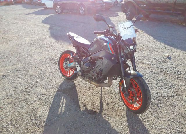 YAMAHA