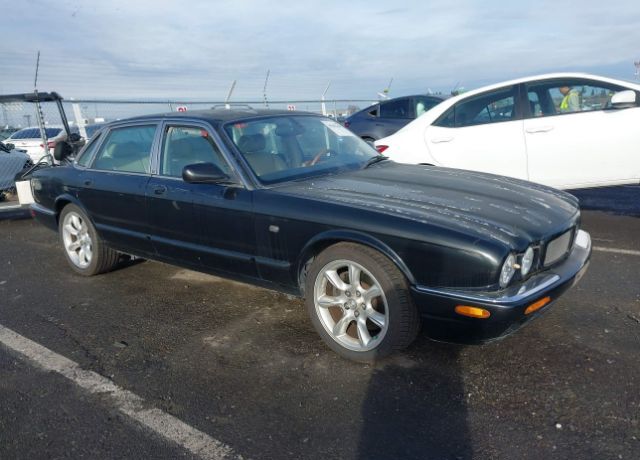 Jaguar XJR