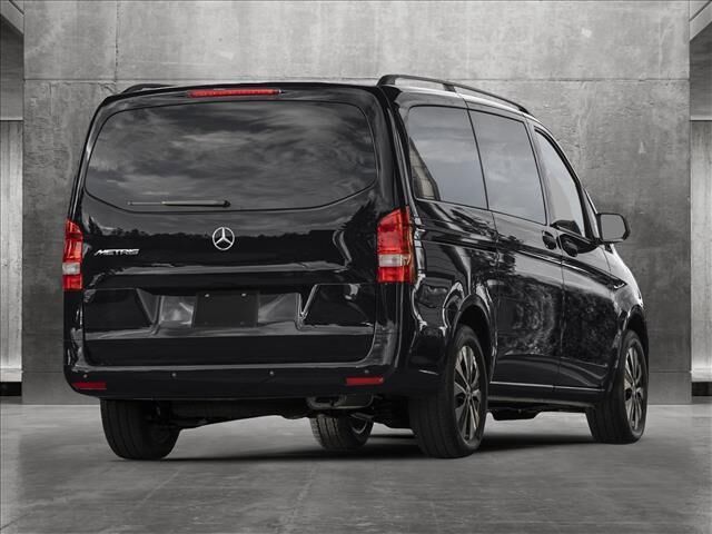 2023 Mercedes-Benz METRIS