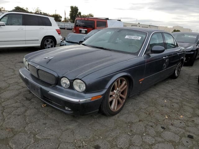 Jaguar XJR