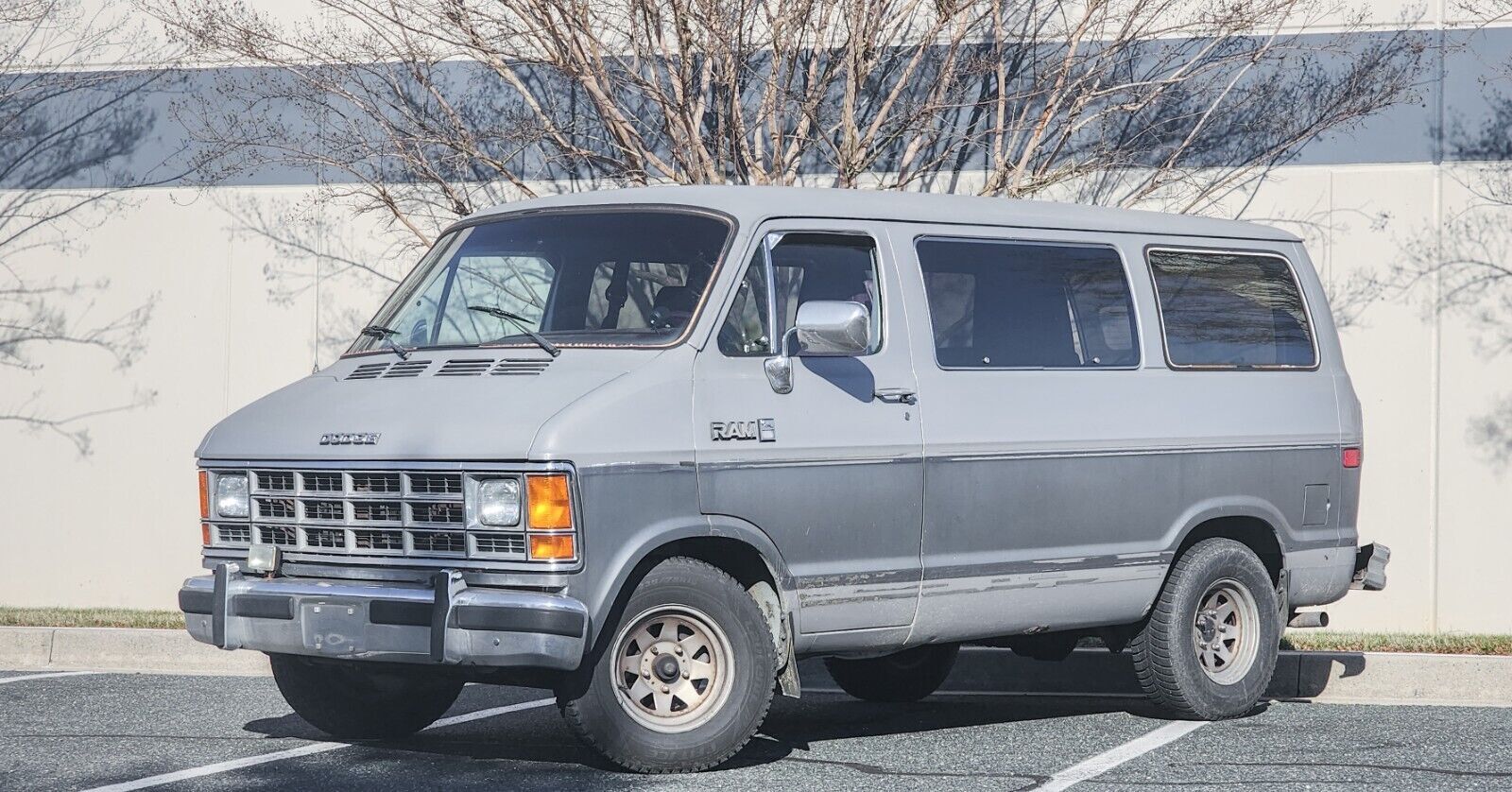 Dodge Ram Wagon
