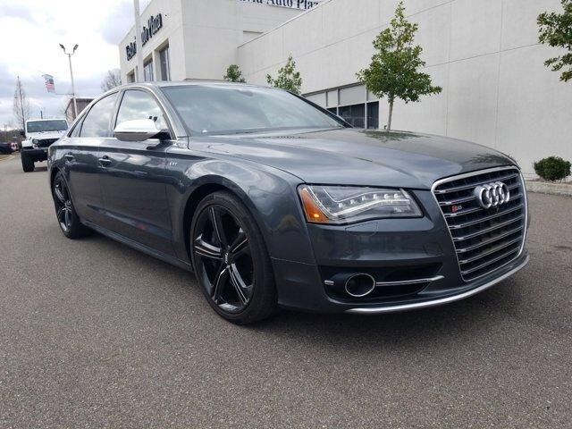 Audi S8