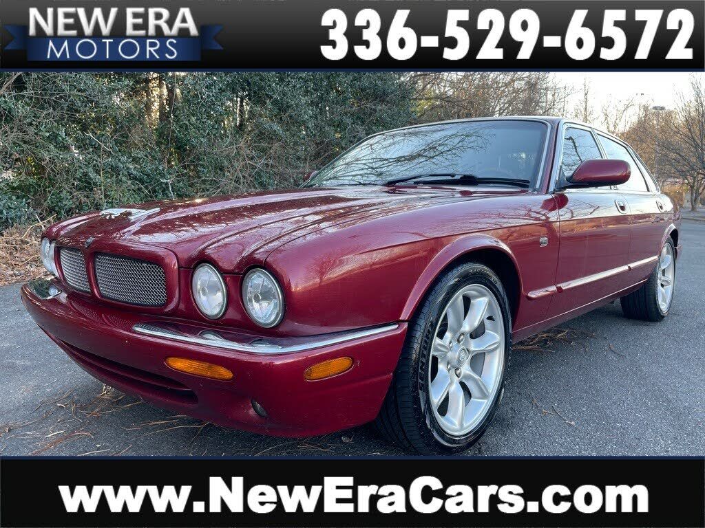 Jaguar XJR