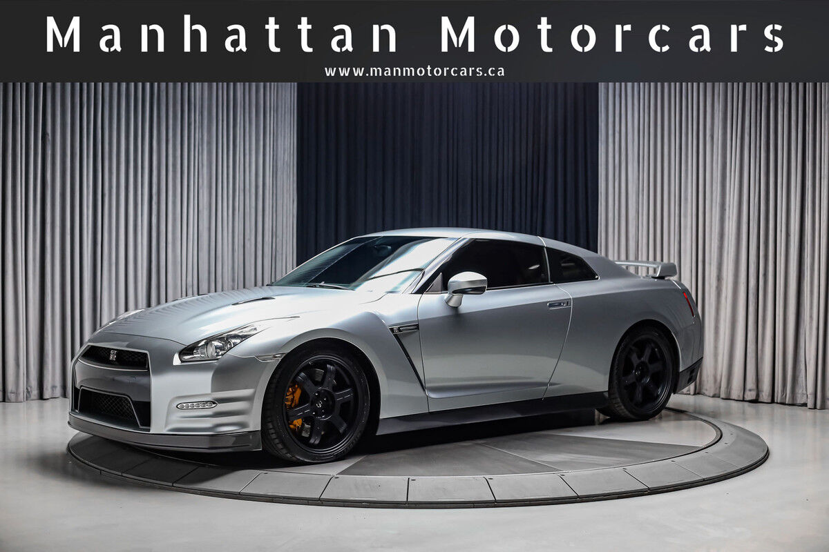 Nissan GT-R