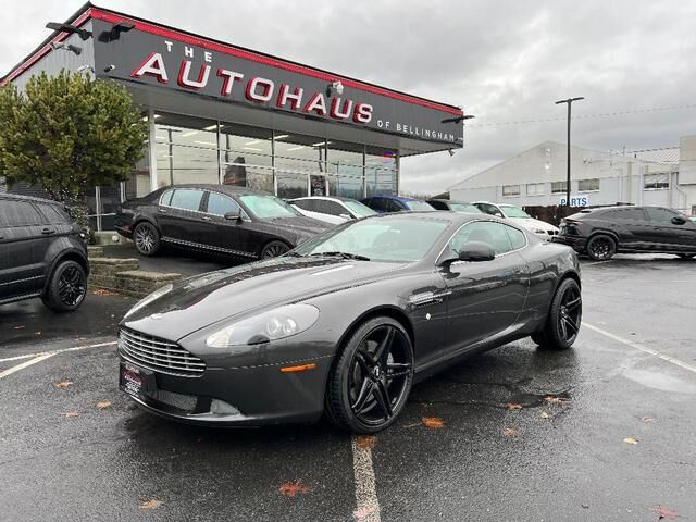Aston Martin DB9