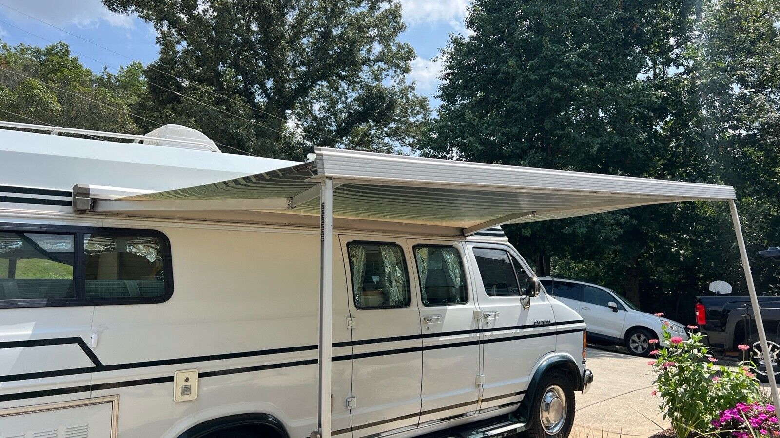 Dodge Ram Van