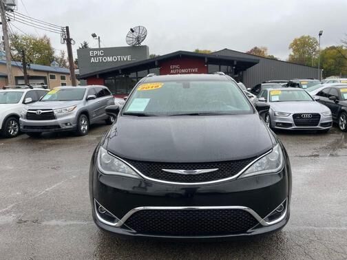 2019 CHRYSLER Pacifica
