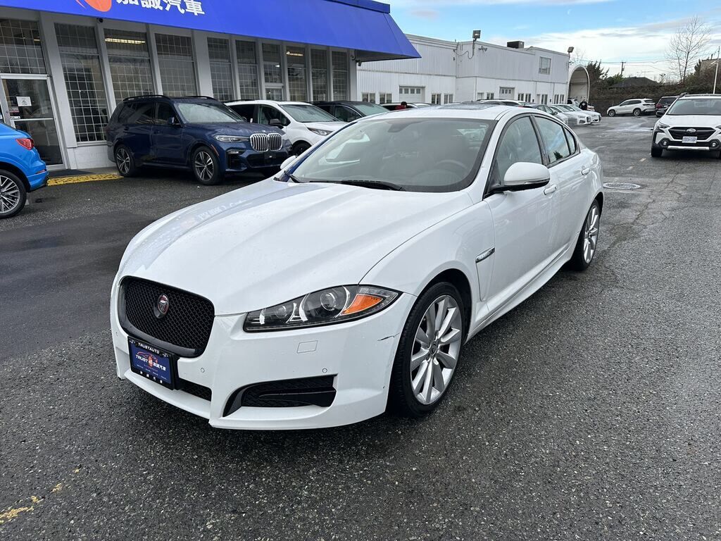 Jaguar XF