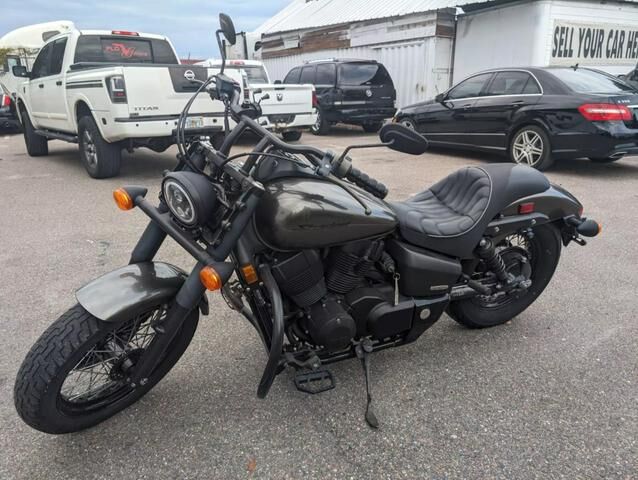 Honda VT750 (Shadow Phantom)