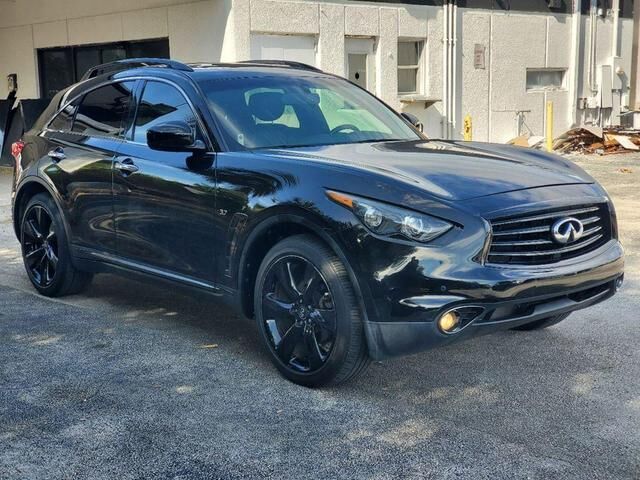 Infiniti QX70