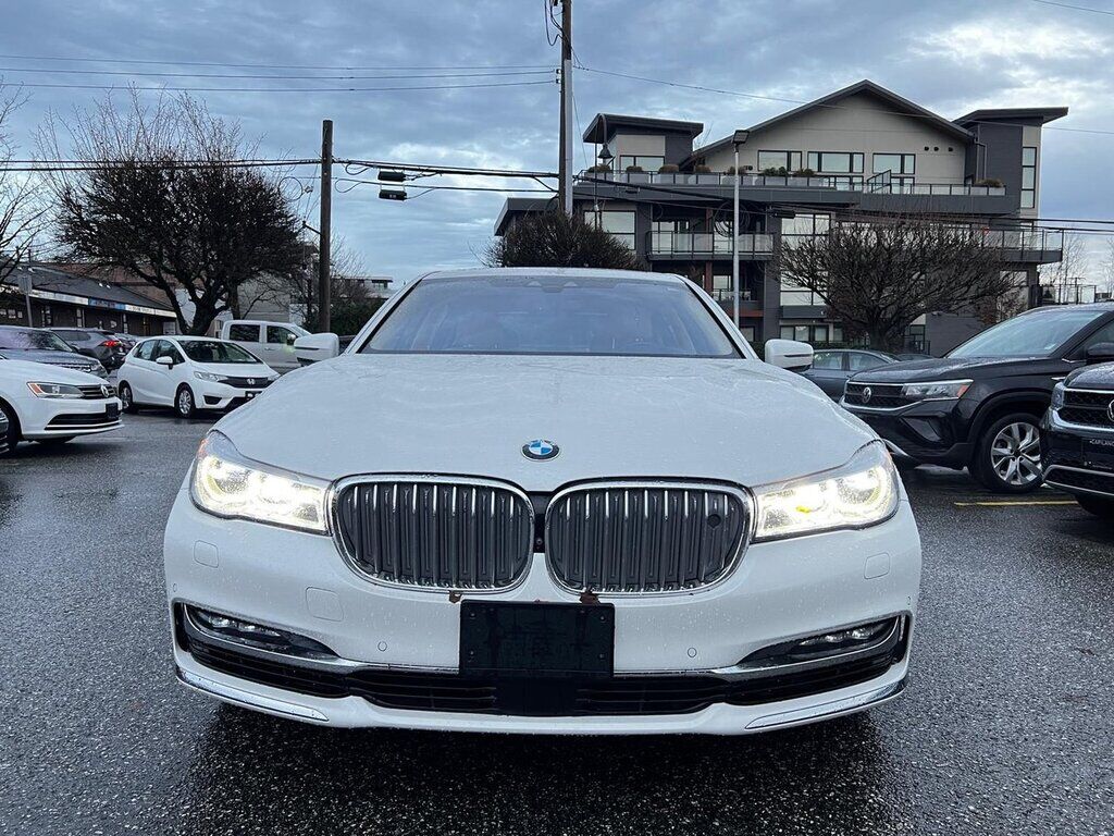 BMW 750i / B7