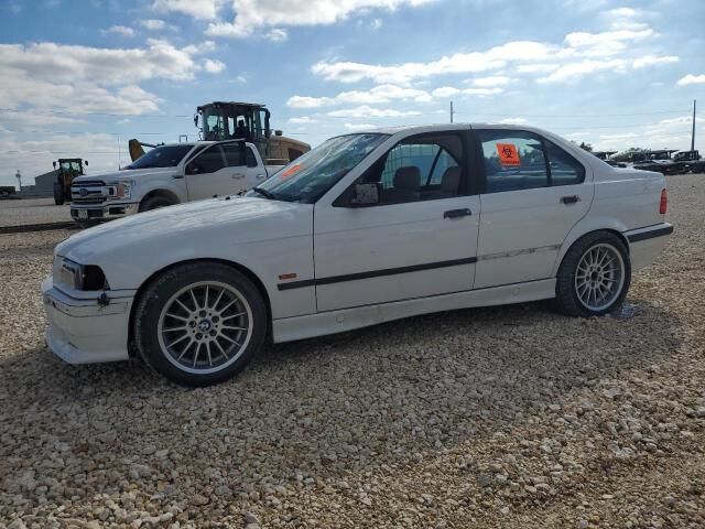 BMW 328i