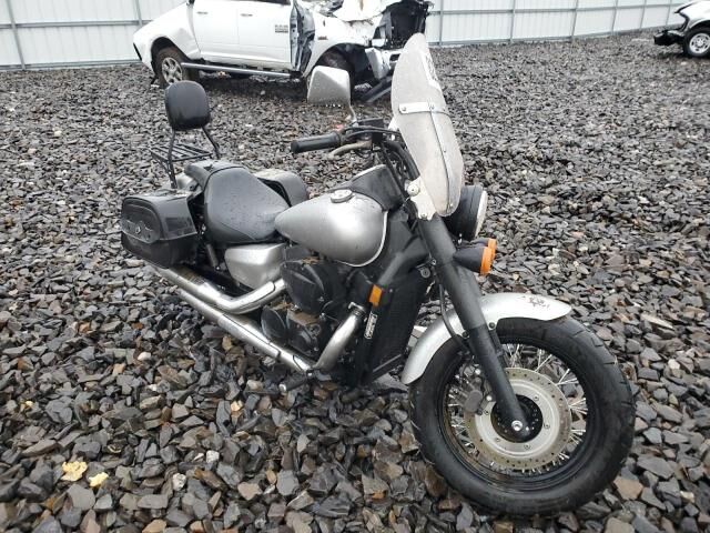 Honda VT750 (Shadow Phantom)