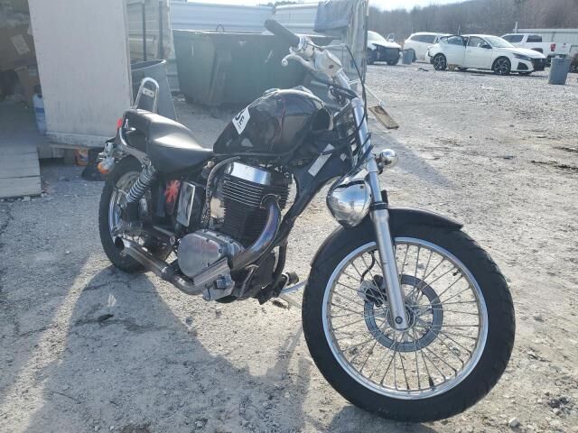Suzuki LS650