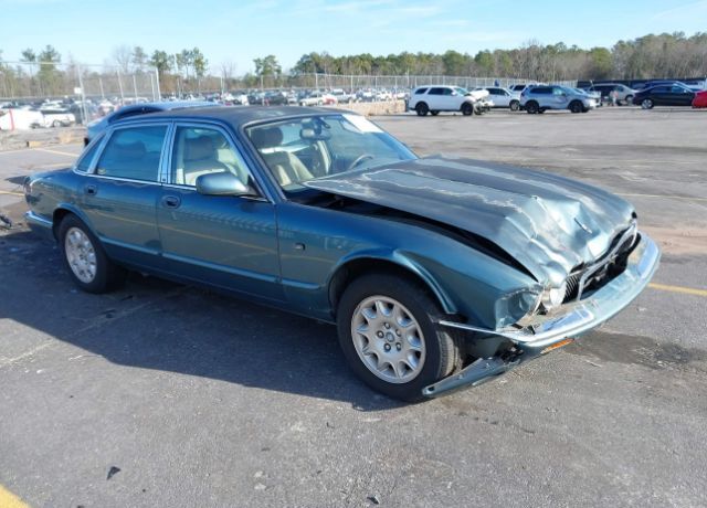 Jaguar XJ8