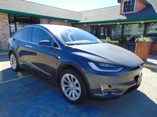 2019 TESLA Model X