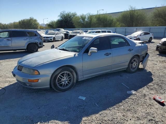 Mitsubishi Diamante