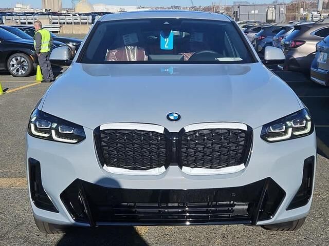 2024 BMW X4