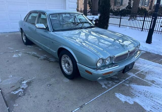 Jaguar Vanden Plas