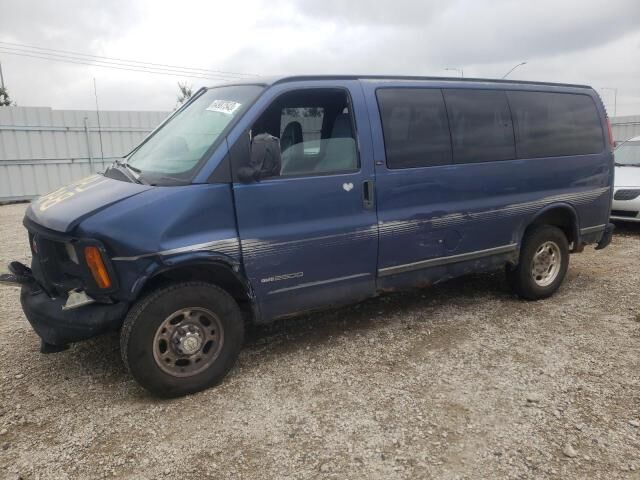 GMC Savana
