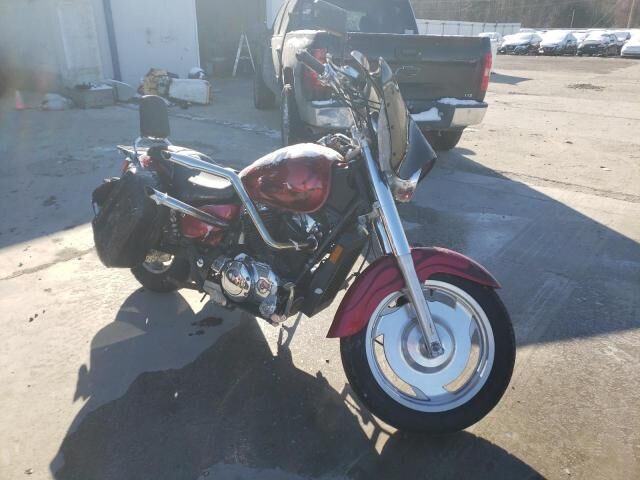 Honda VT1100C2 (SHADOW SABRE)
