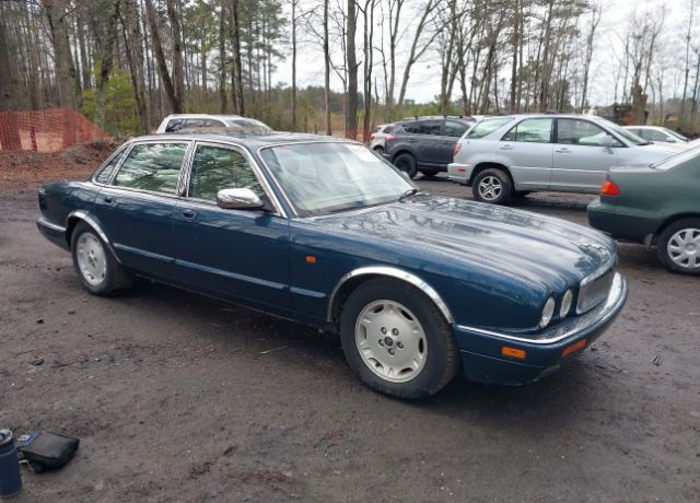 Jaguar XJ6