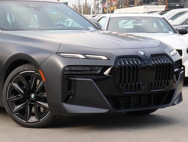 2024 BMW 740i