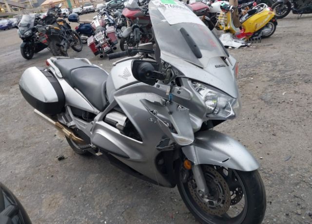 Honda ST1300A