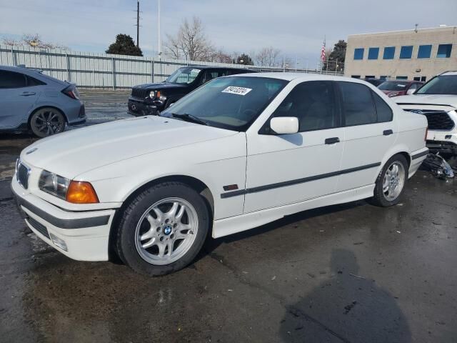 BMW 328i