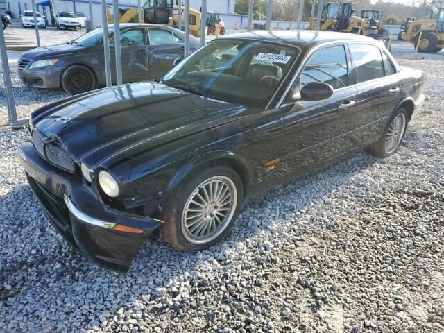 Jaguar XJR