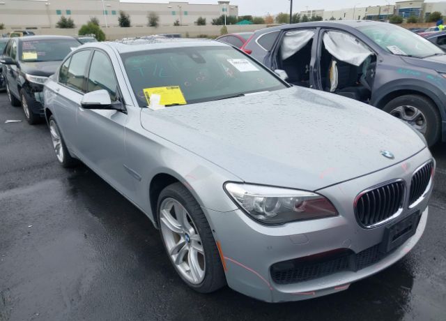 BMW 740i