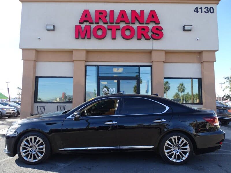 Lexus LS