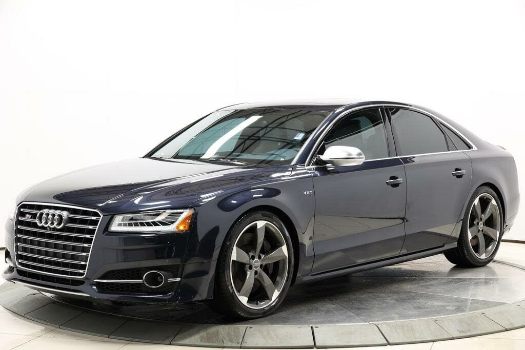 Audi S8
