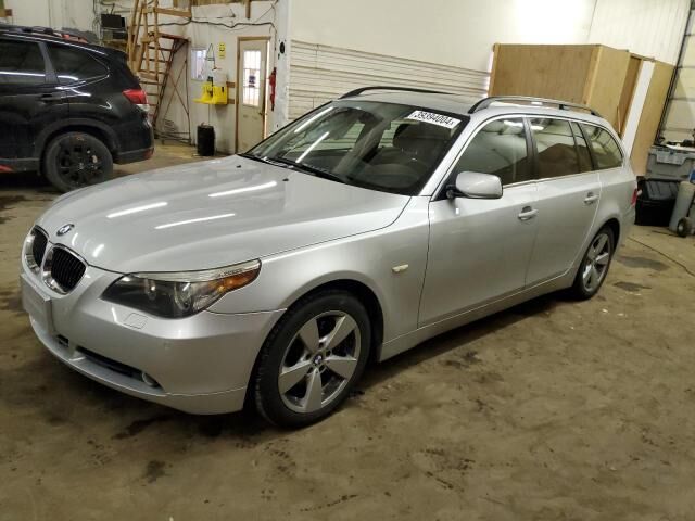 BMW 530xiT