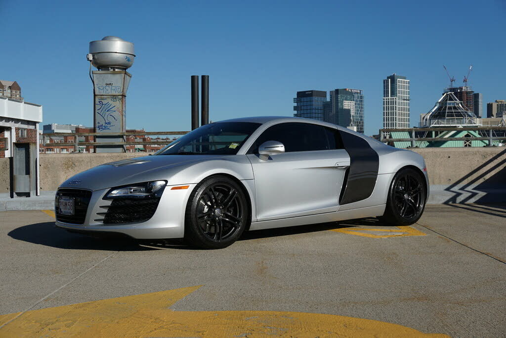 Audi R8