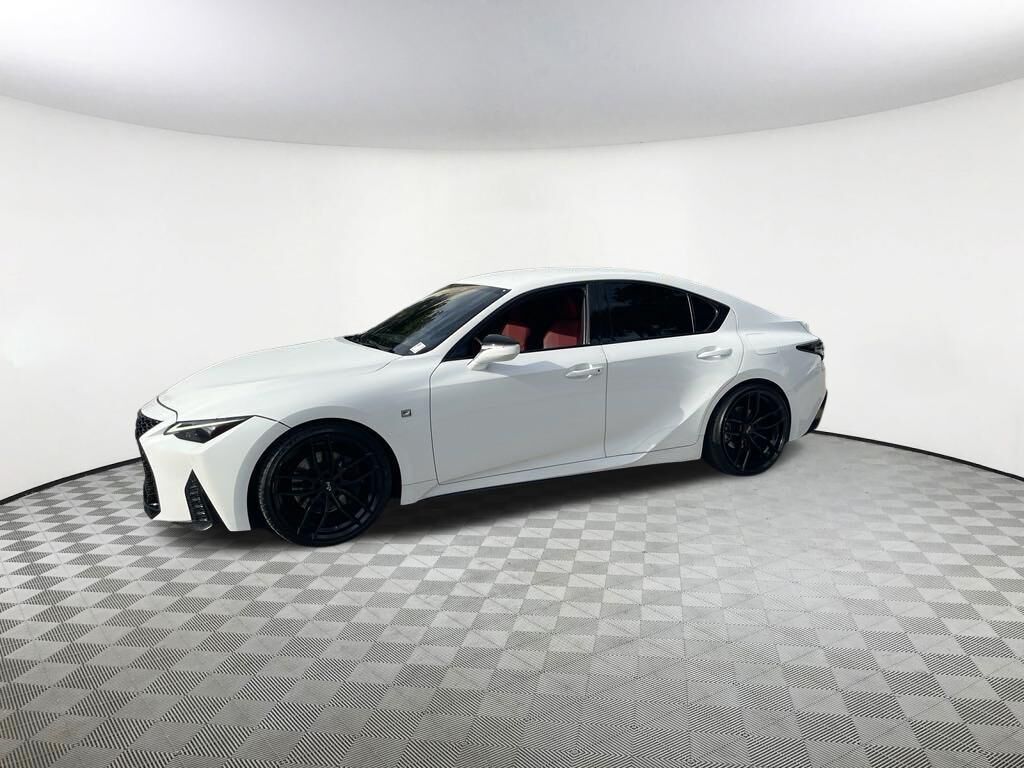 2021 Lexus IS