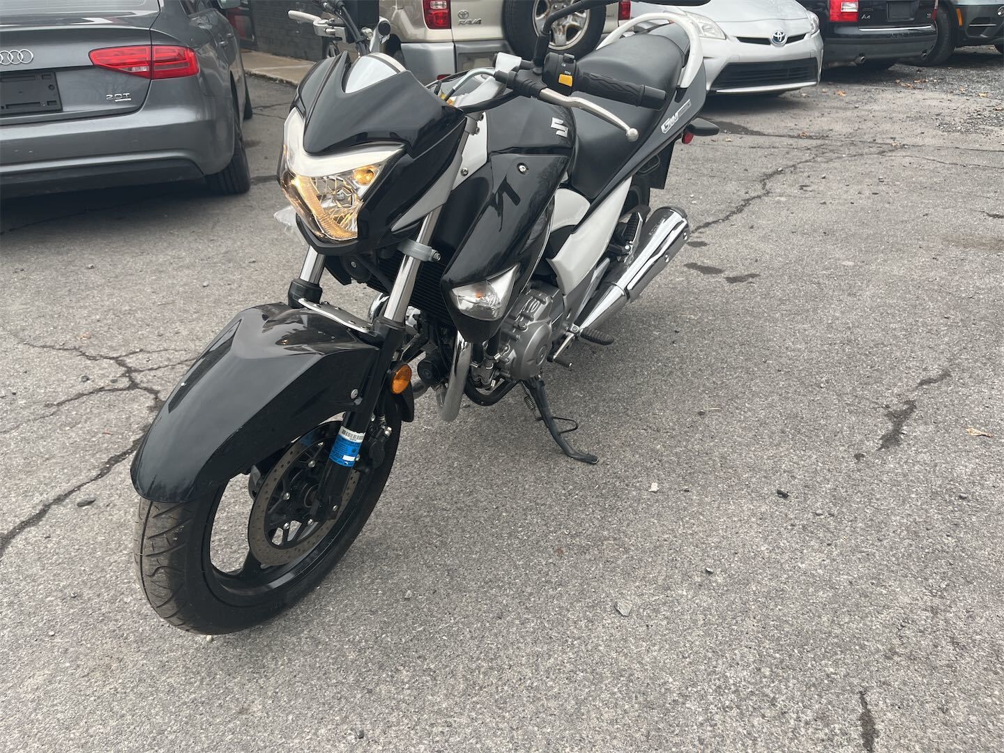 Suzuki GW250L