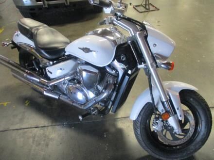 Suzuki VZ800L