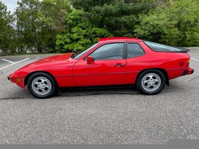 PORSCHE
