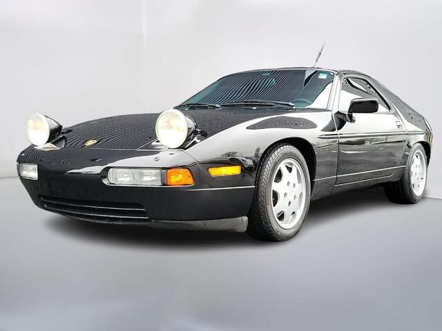 Porsche 928