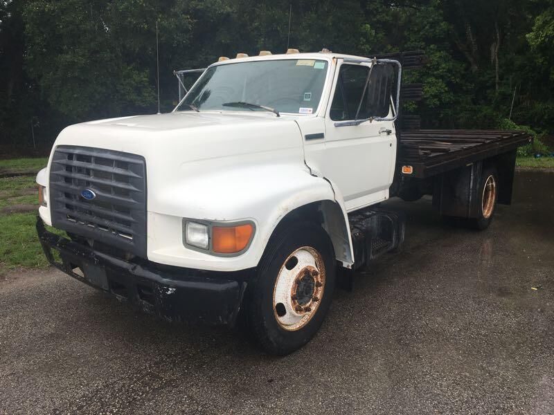 Ford F-800