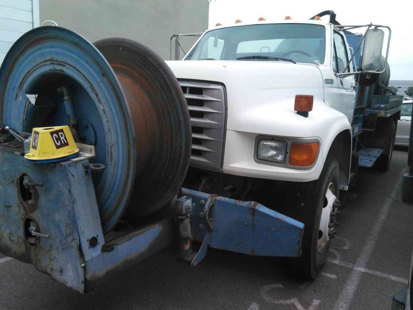 Ford F-800