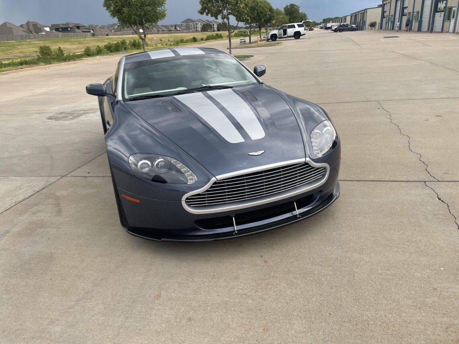 Aston Martin V8 Vantage