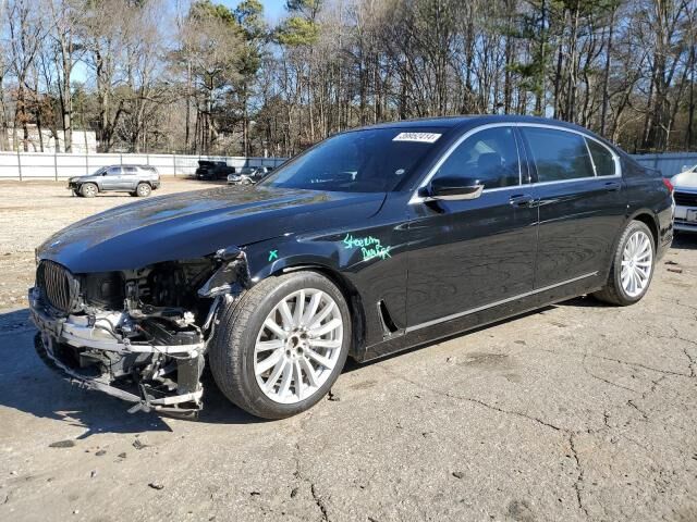 BMW 740i