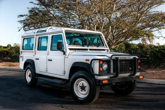 Land Rover Defender