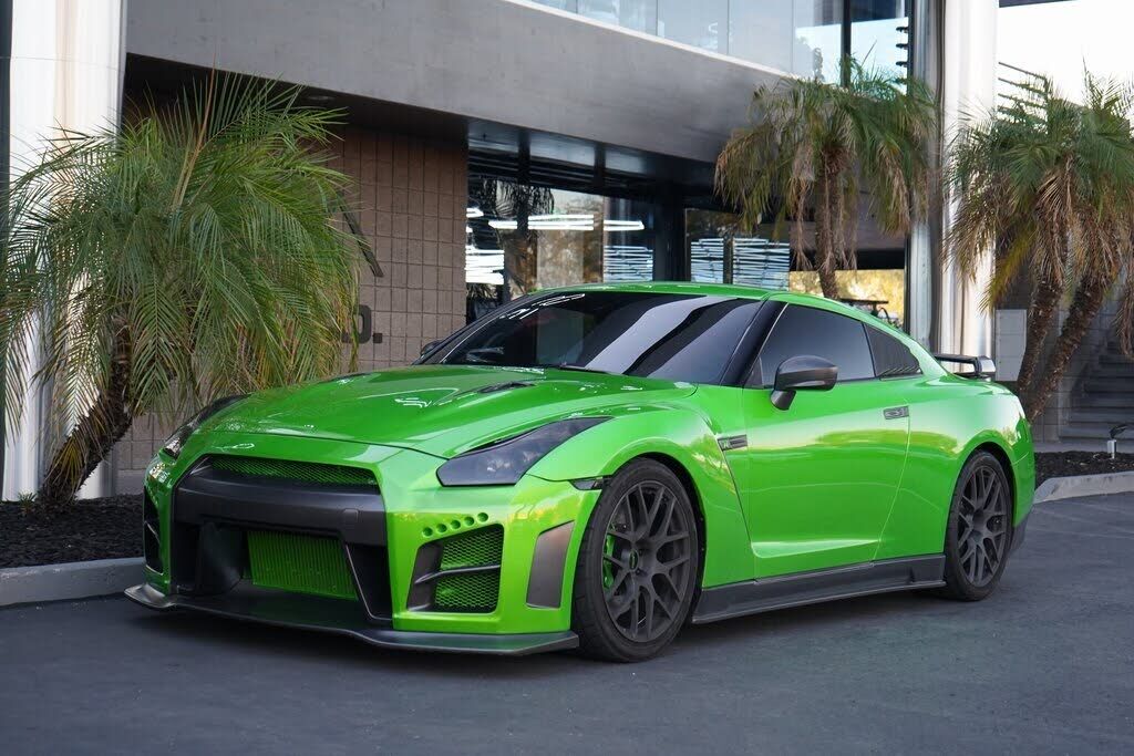 Nissan GT-R