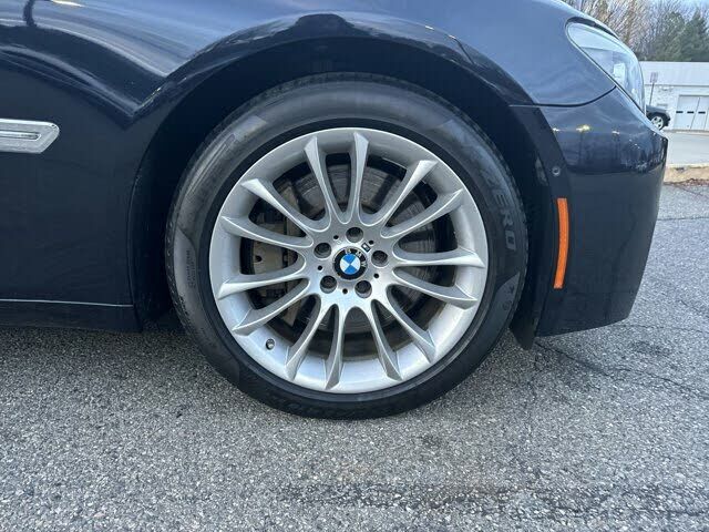 2011 BMW 750Lxi