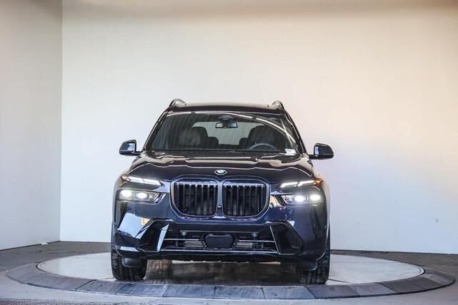 2024 BMW X7