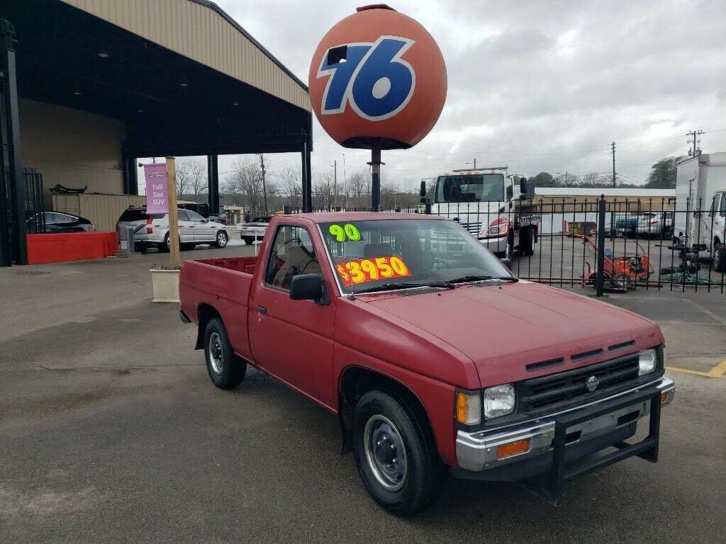 Nissan Pickup